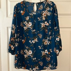 Papermoon Blue Floral Neck Cut-Out Top Size 2X